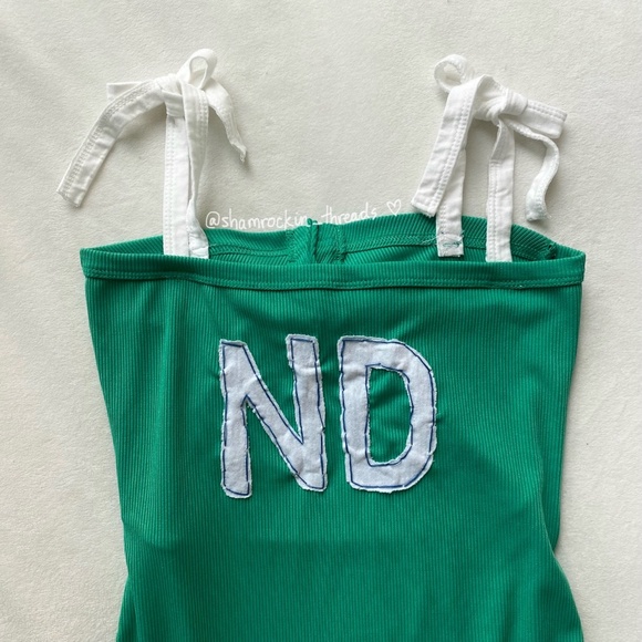 Notre Dame green and white patchwork ribbed bow dress - Picture 2 of 10